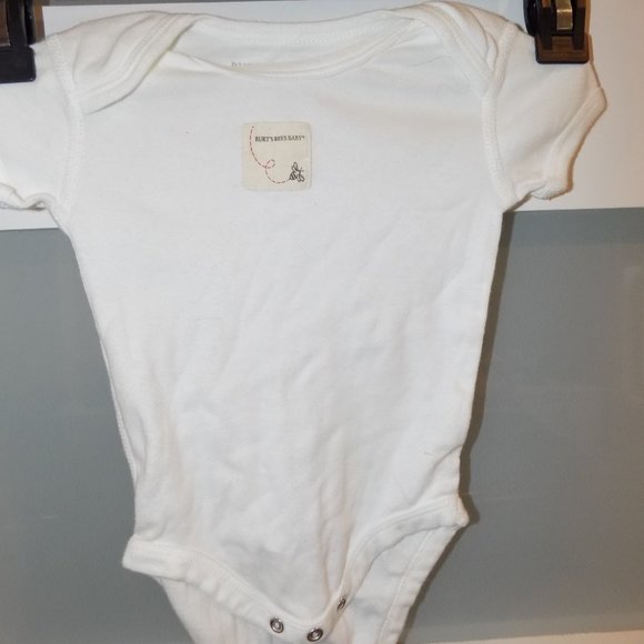 BURT'S BEES WHITE ORGANIC 1PC SNAP T SIZE 3/6 MONTHS - Picture 2 of 3